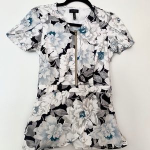 Jaanuu peplum scrub top XS